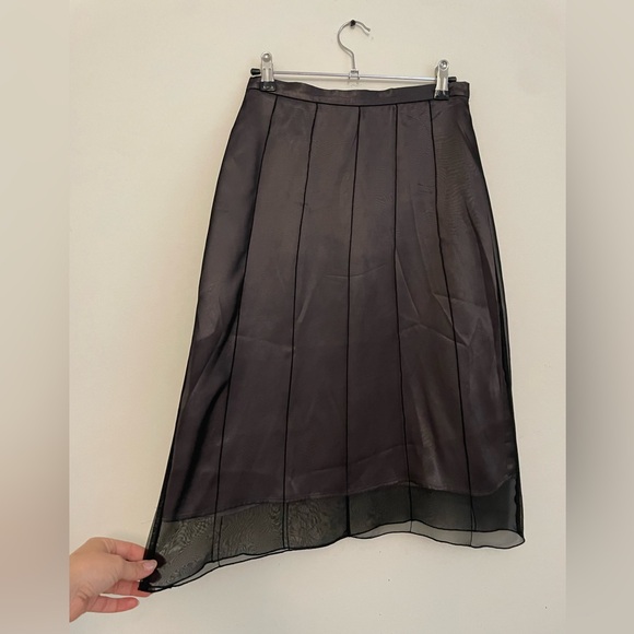 NWOT Tristan & Iseut Satin with Sheer Overlay  Midi Skirt - Picture 3 of 8